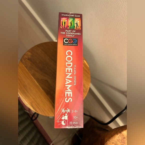 BRAND NEW CODENAMES GAME❤️ - Picture 6 of 7